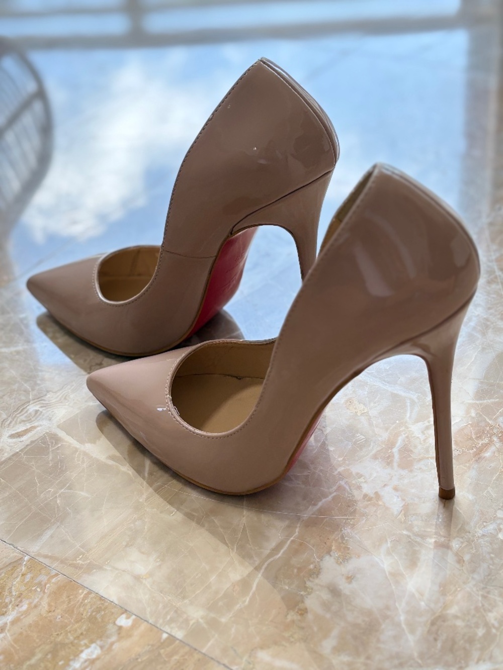 NUDE HIGH HEELS RED SOLES